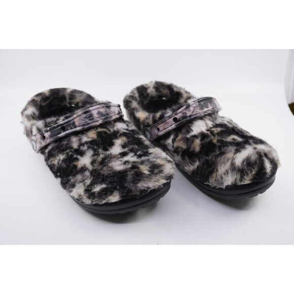 Crocs Men Sz 7/Women Sz 9 Fuzzy Leopard Lined Classic Clogs Pre-Owned EUC - Picture 1 of 7